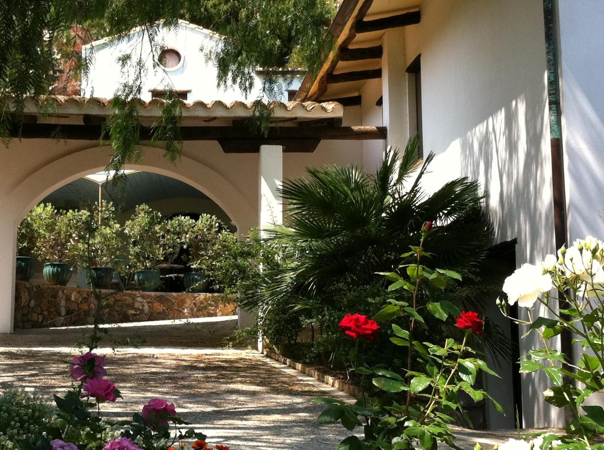 Hotel Rio Molas Muravera Exterior photo